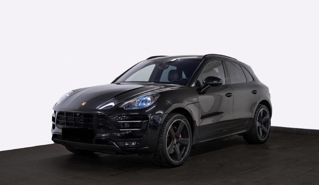 Porsche Macan Turbo Porsche Macan Turbo,PASM, Sport eksos,18 veis,ACC / 2016 /// 30.000€