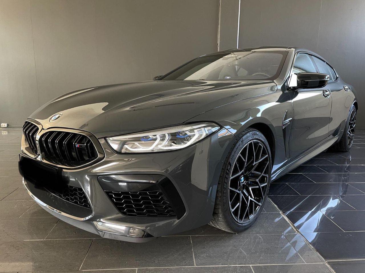 BMW M8 COMPETITION B&W*LASER* 2020 /// 120.000€