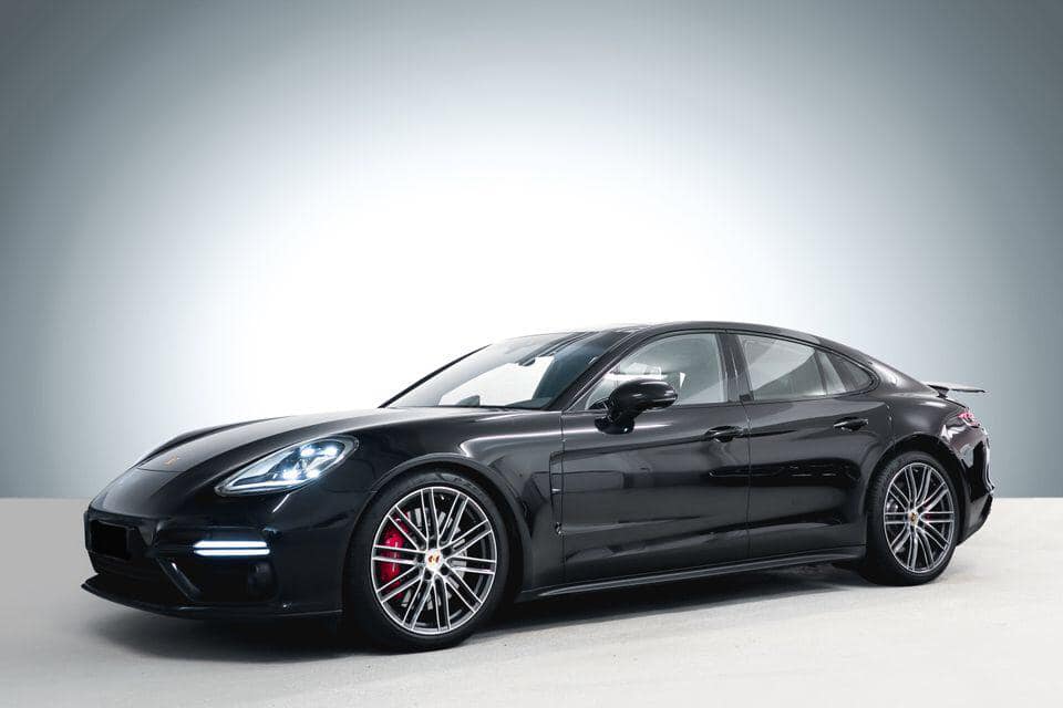 Porsche Panamera TURBO ACC 18-VEIS DAB ATTELAGE / 2017 /// 80.000€