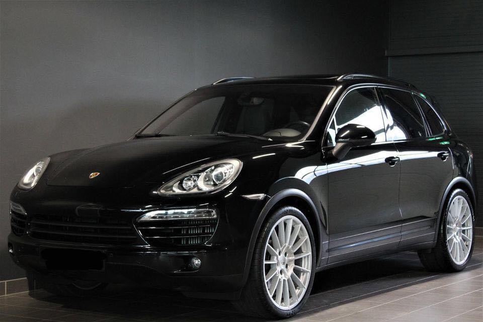 Porsche Cayenne 3,0D/18/Panoramique / Luft/attelage /22″/Black/camera /// 21000€
