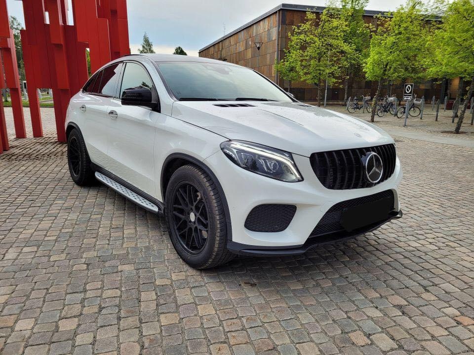 Mercedes-Benz GLE 350d/AMG/ 4MATIC /// 28000€